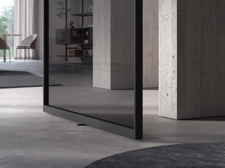 Pivottür S1200 mit mittigen Drehpunkt